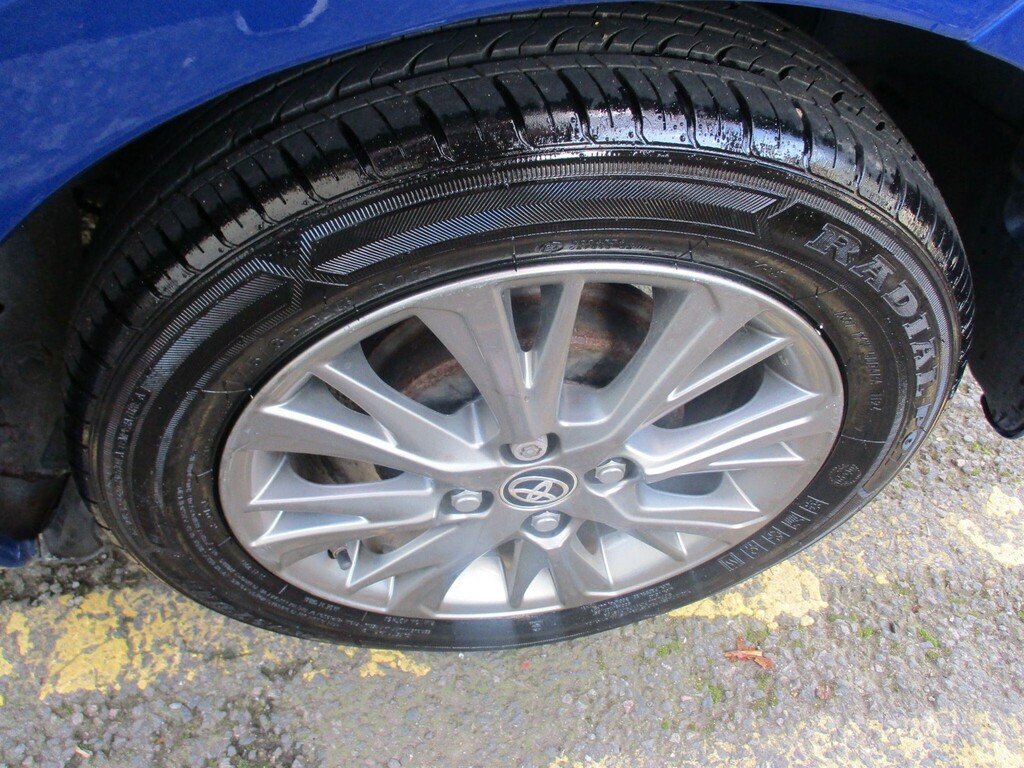 Toyota Yaris Icon Tech Grey #17