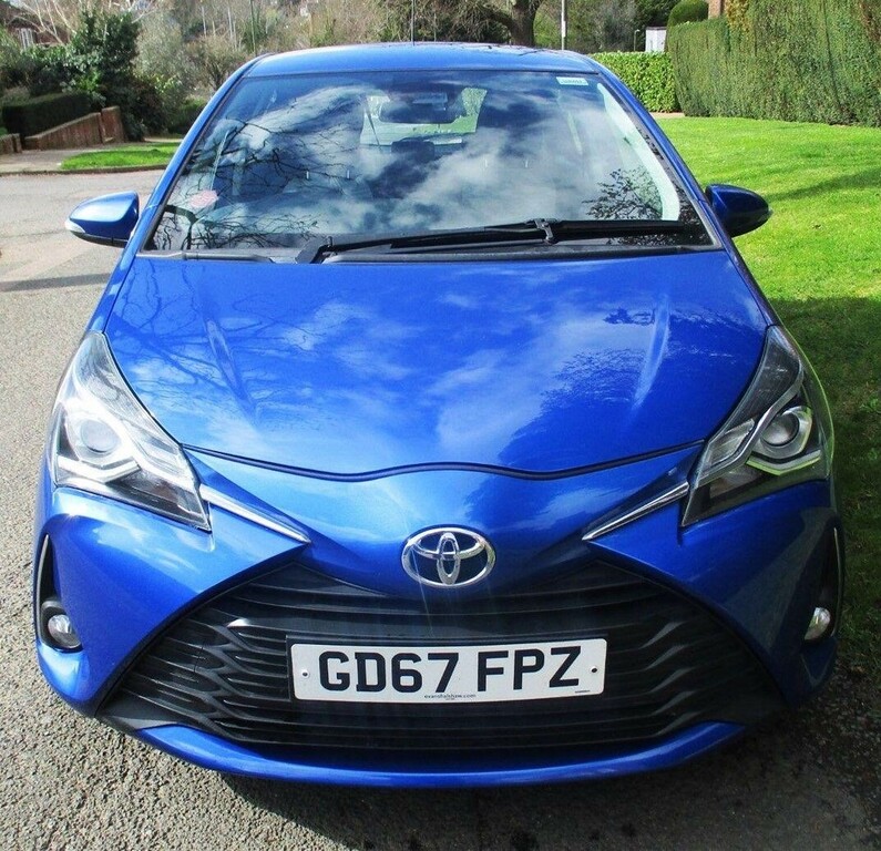 Toyota Yaris Icon Tech Grey #9