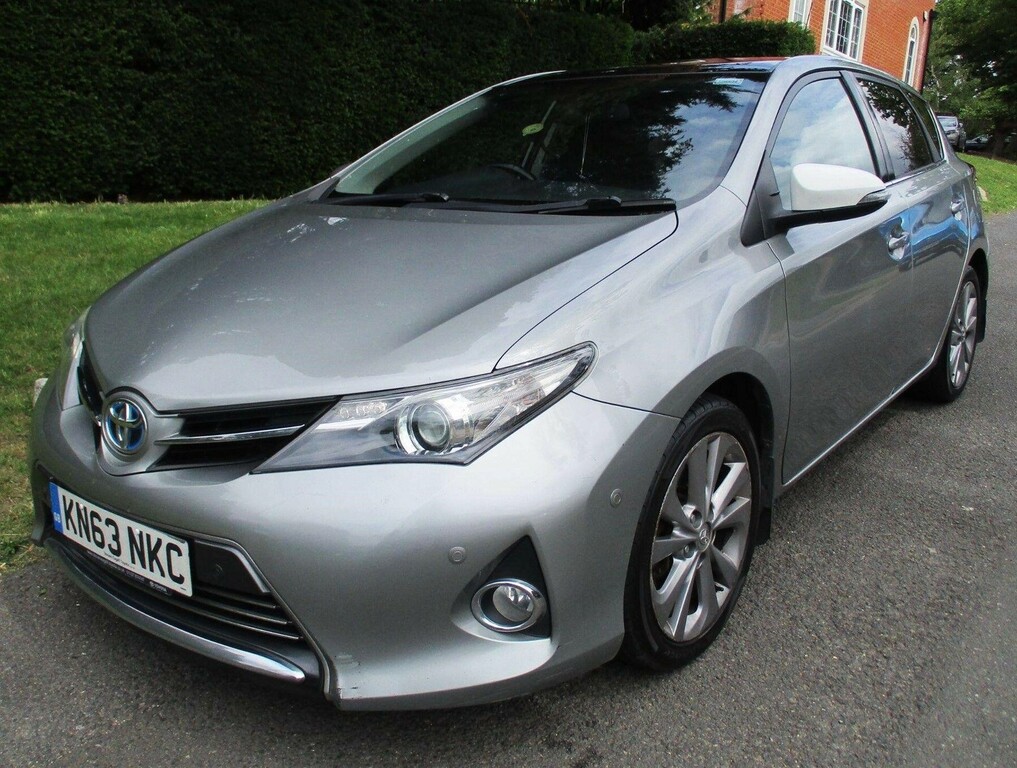 Toyota Auris Dual Vvt-i Icon Hatchback Black #24