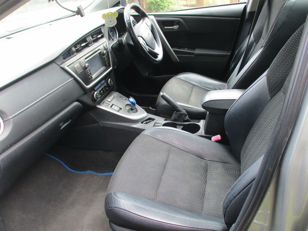 Toyota Auris Dual Vvt-i Icon Hatchback Black #10