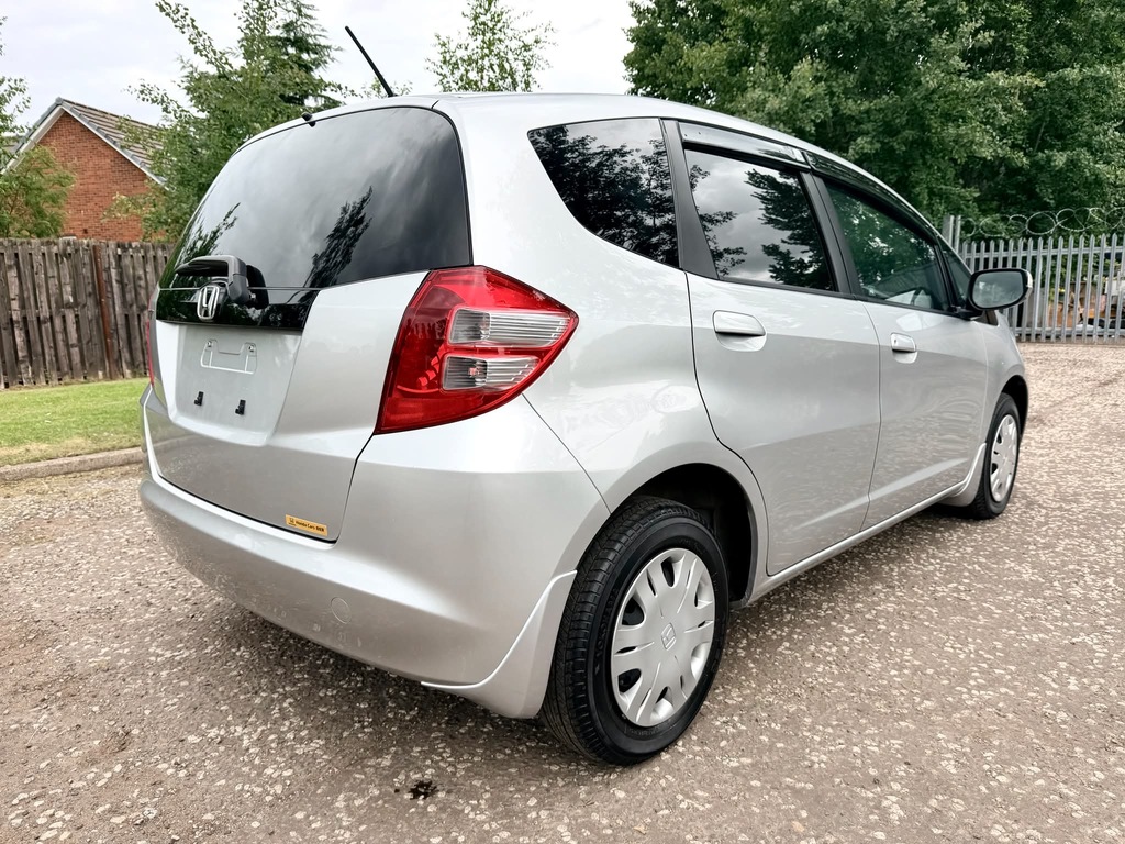 Honda Fit Jazz Fresh Import G Edition 1.3 Hatchback  Silver #6