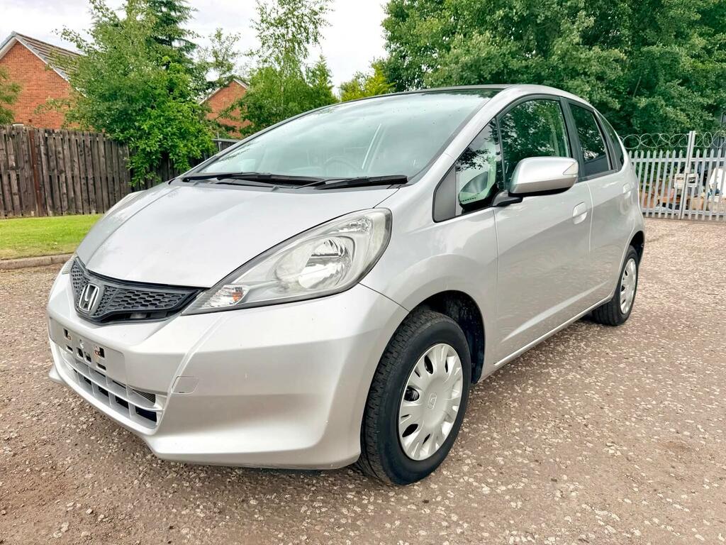 Honda Fit Jazz Fresh Import G Smart Esition 1.3 Hat  White #3