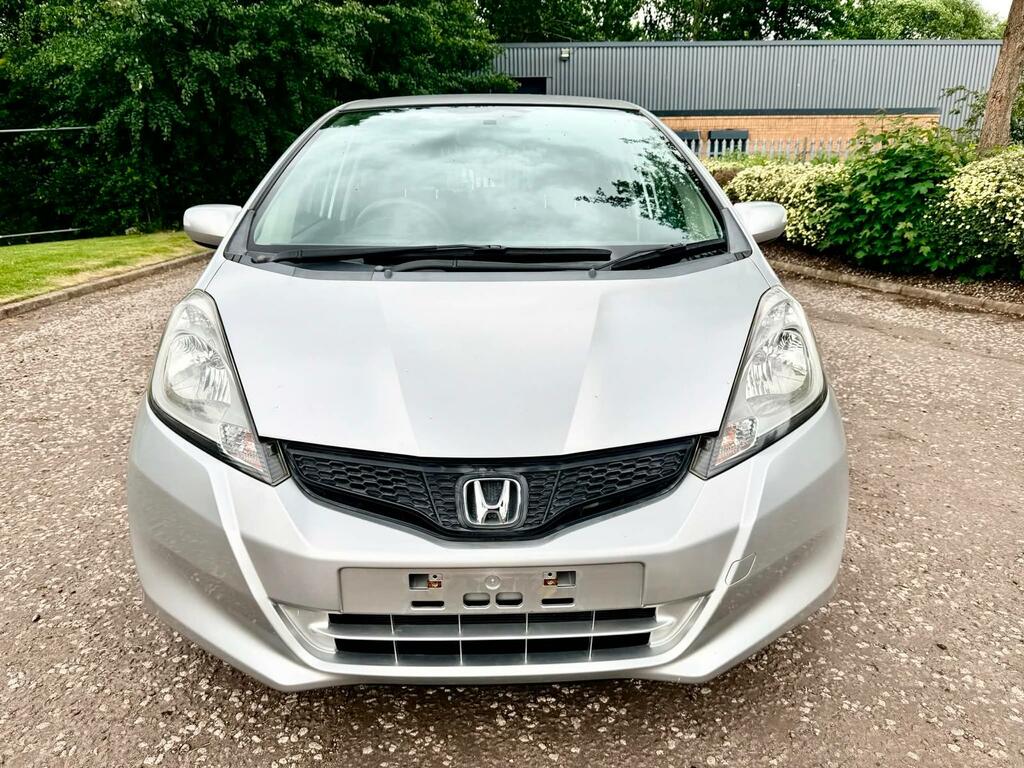 Honda Fit Jazz Fresh Import G Smart Esition 1.3 Hat  White #2
