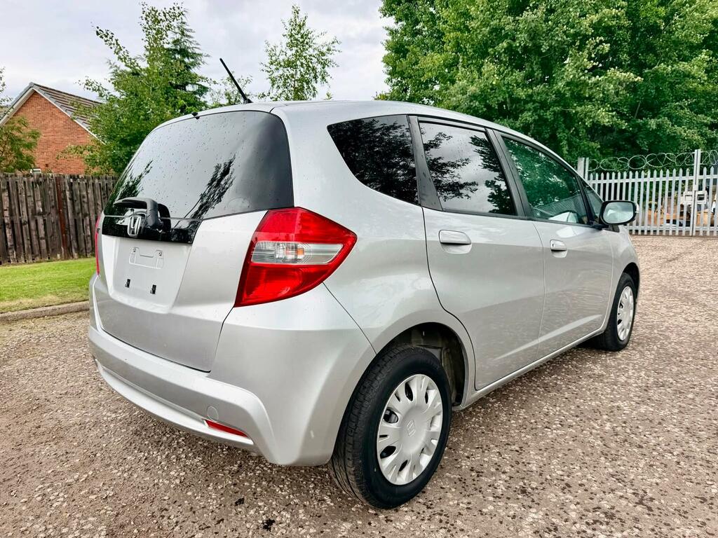 Honda Fit Jazz Fresh Import G Smart Esition 1.3 Hat  White #4