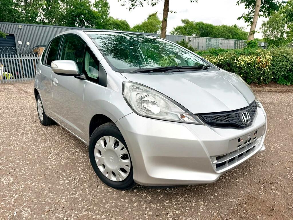 Honda Fit Jazz Fresh Import G Smart Esition 1.3 Hat White
