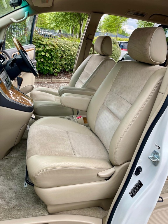 Toyota Alphard #13