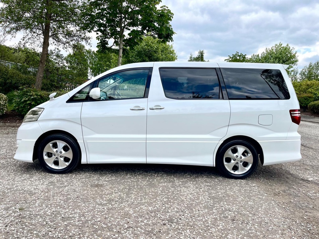 Toyota Alphard #7
