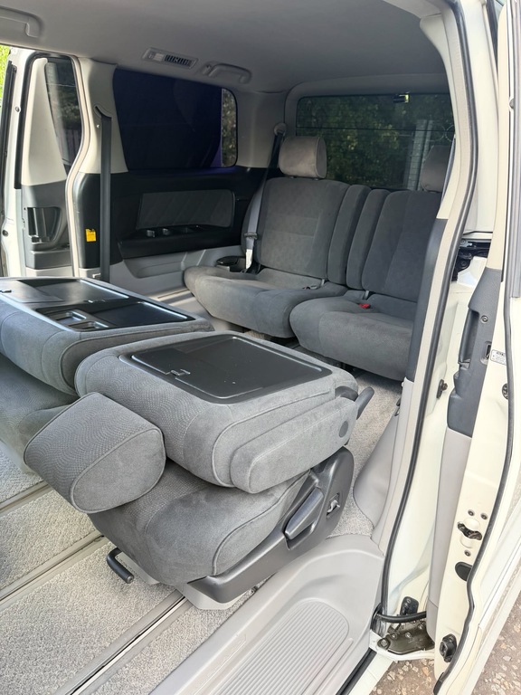 Toyota Alphard 2.4 8 Seats Ulez Free Grey #12