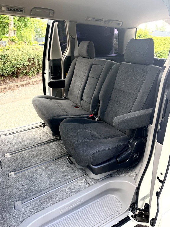 Toyota Alphard 2.4 8 Seats Ulez Free Grey #15
