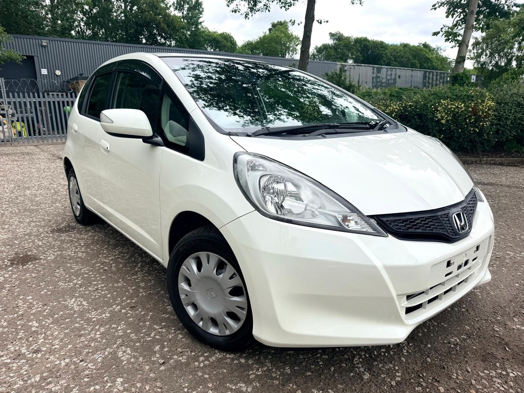 Honda Fit Jazz Fresh Import G Smart Esition 1.3 Hat White