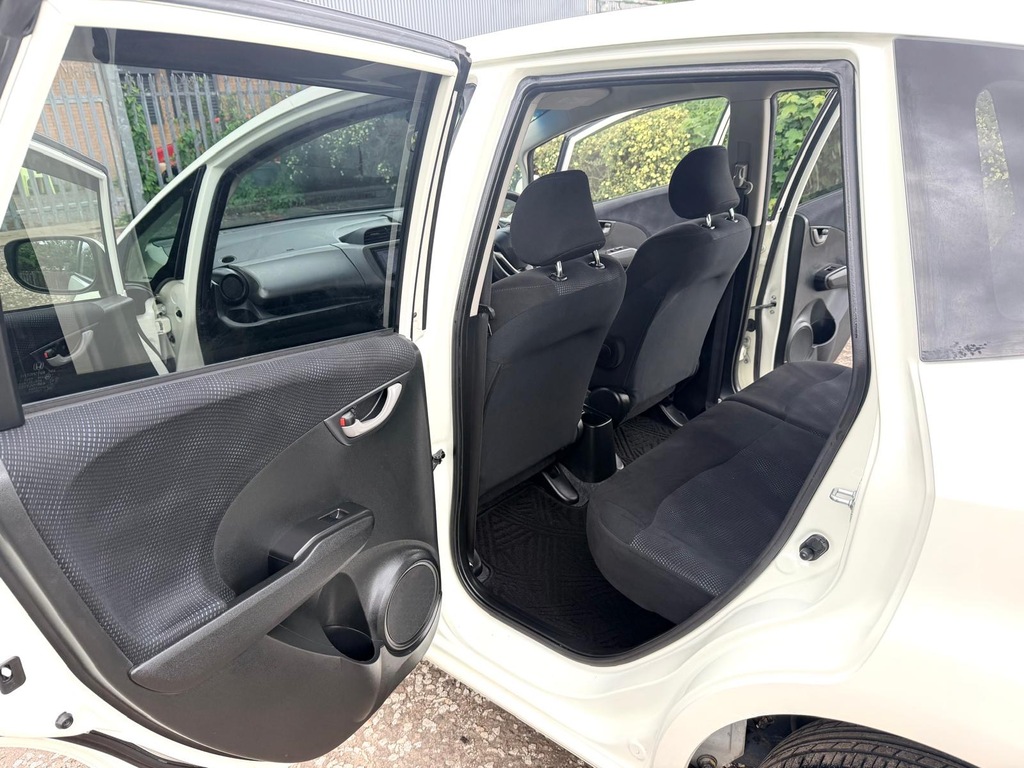 Honda Fit 1.5 Hybrid Hatchback Grey #11