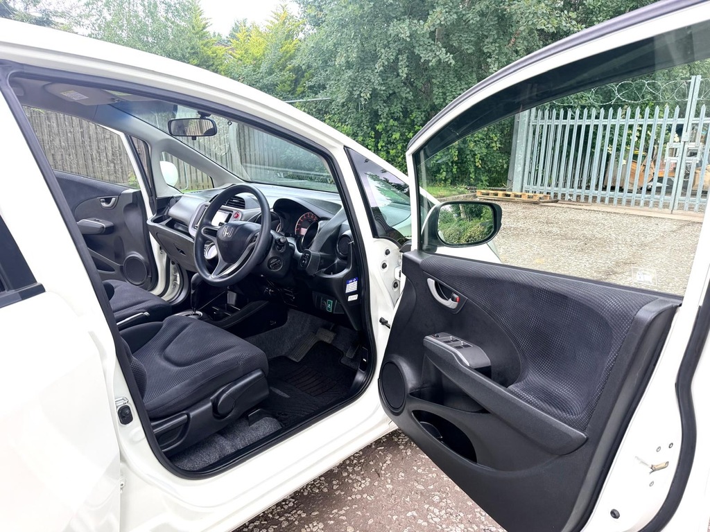 Honda Fit 1.5 Hybrid Hatchback Grey #10