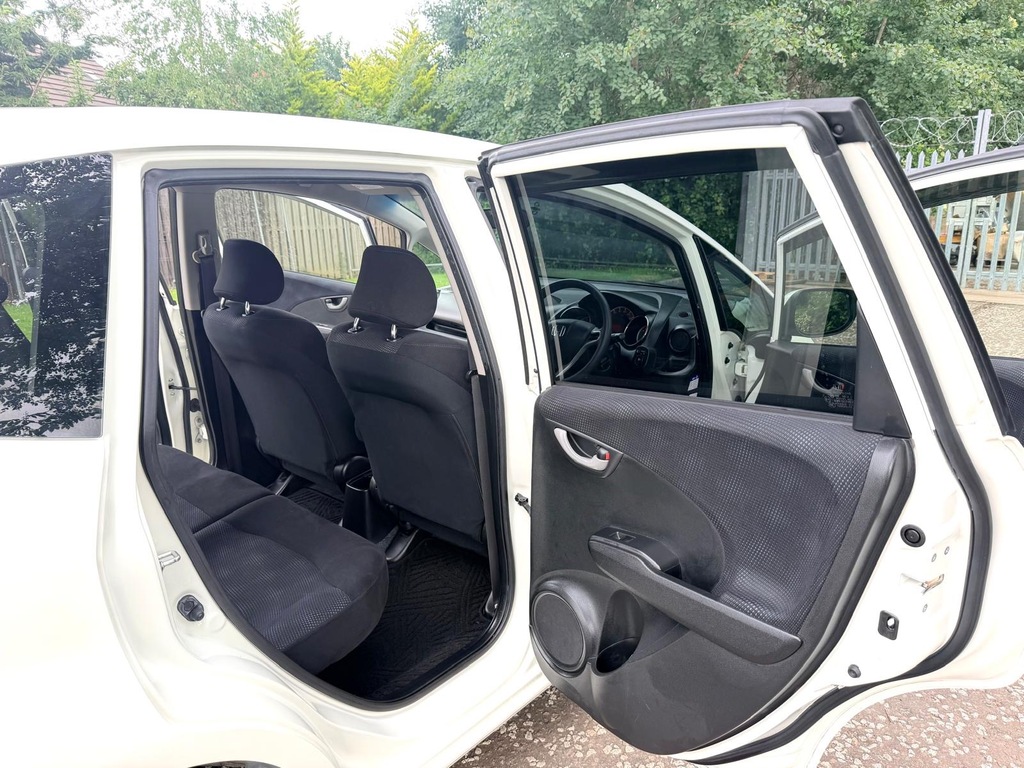 Honda Fit 1.5 Hybrid Hatchback Grey #12