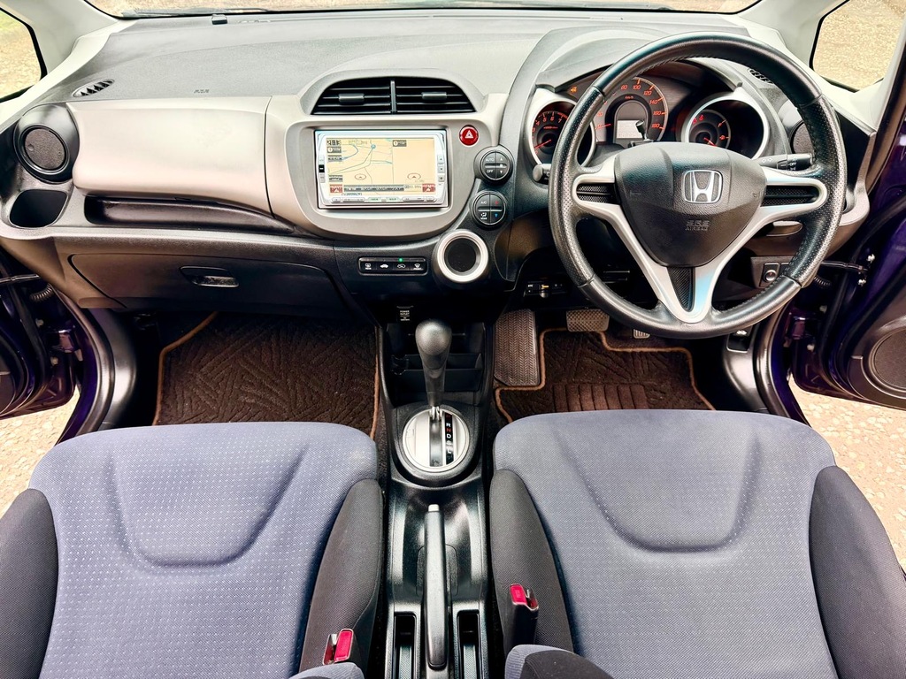 Honda Fit 2010 0L White #8