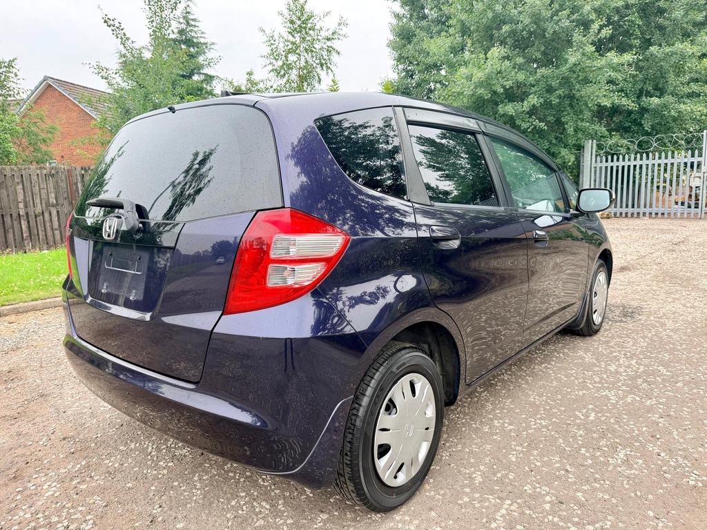 Honda Fit Jazz Fresh Import G Edition 1.3 Hatchback Blue #5