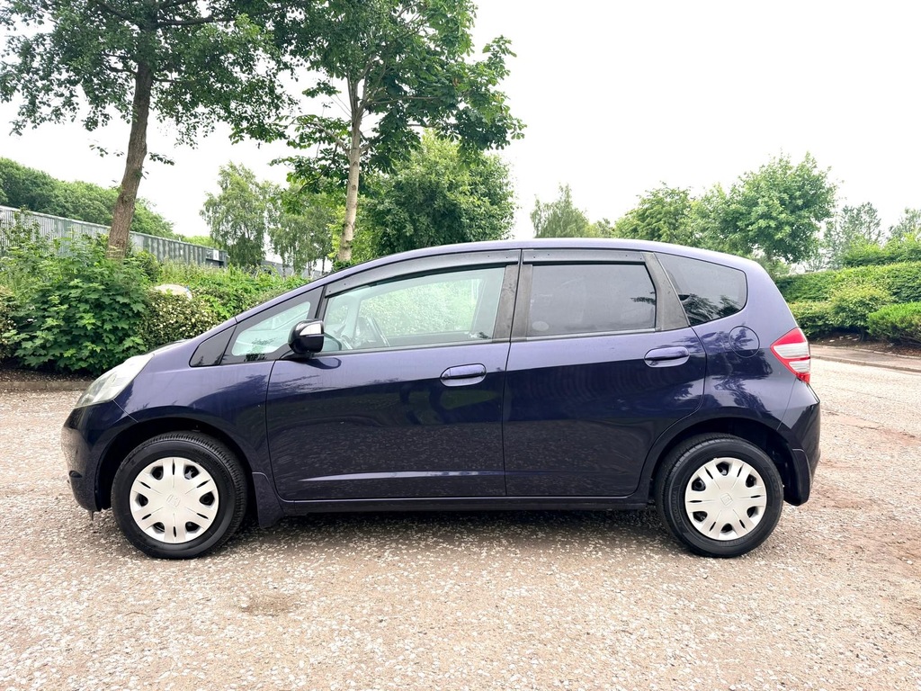 Honda Fit Jazz Fresh Import G Edition 1.3 Hatchback Blue #6