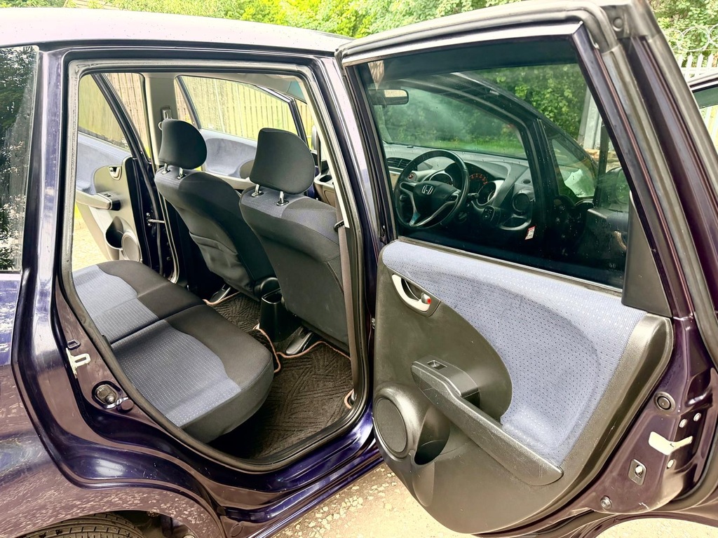 Honda Fit 2010 0L White #12