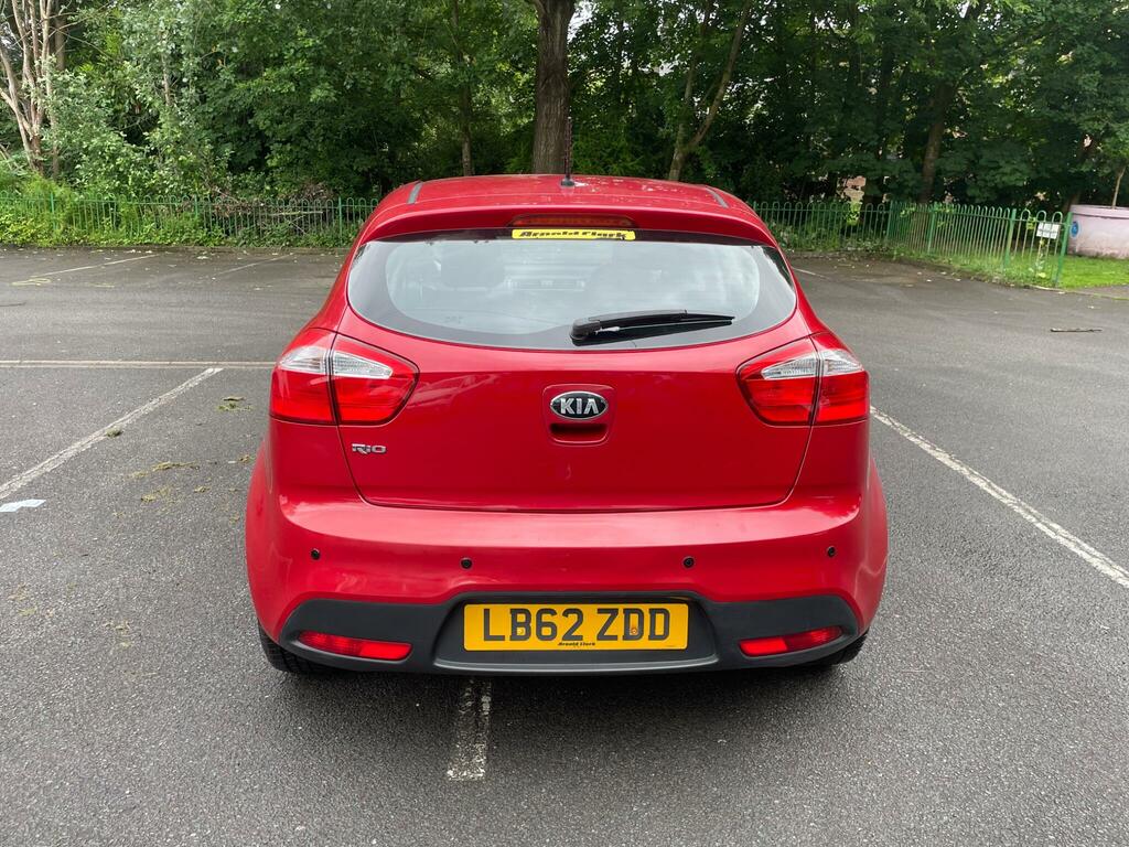 Kia RIO Hatchback 1.25 White #11