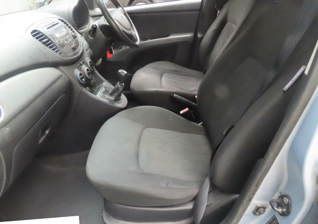 Hyundai I10 Hatchback Silver #2