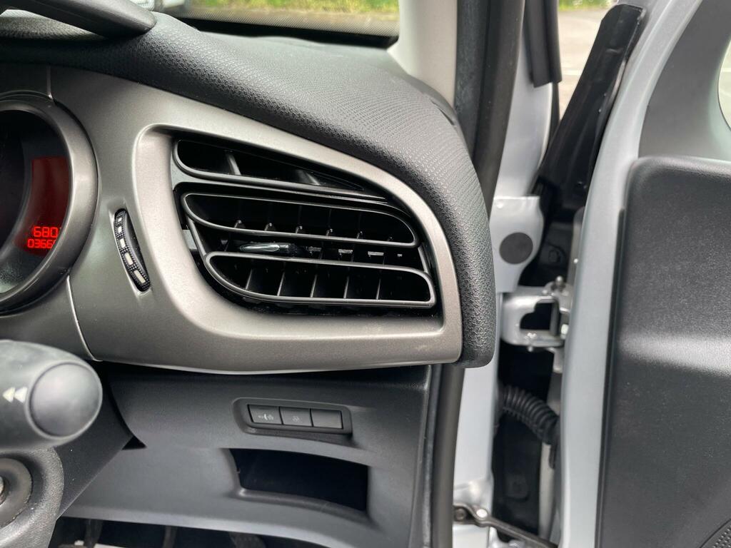 Citroen C3 Puretech Vt Hatchback Black #18