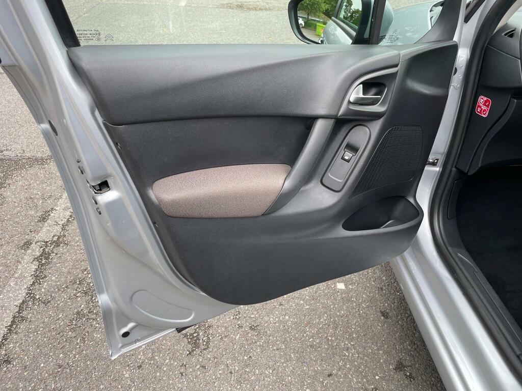 Citroen C3 Puretech Vt Hatchback Black #26