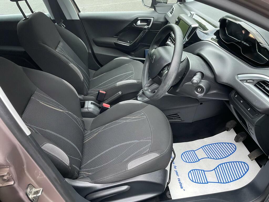 Peugeot 208 Active Grey #14