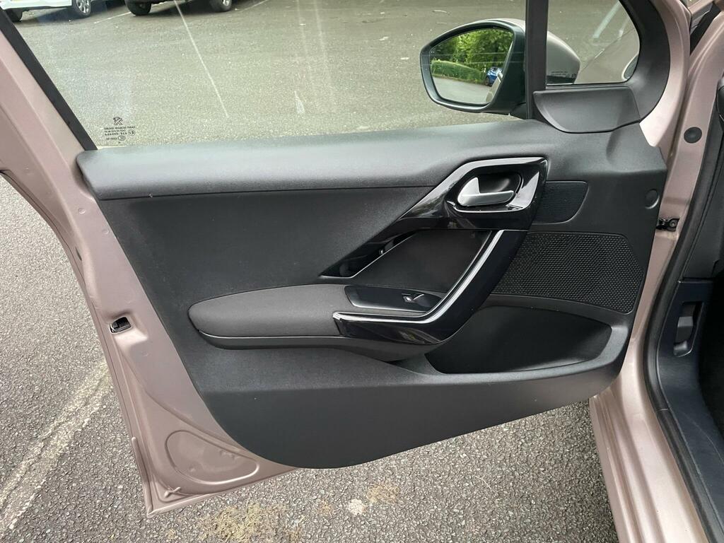 Peugeot 208 Active Grey #30