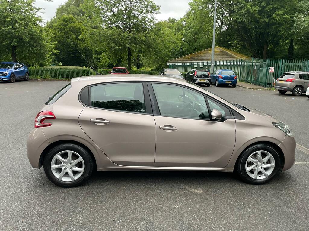 Peugeot 208 Active Grey #8