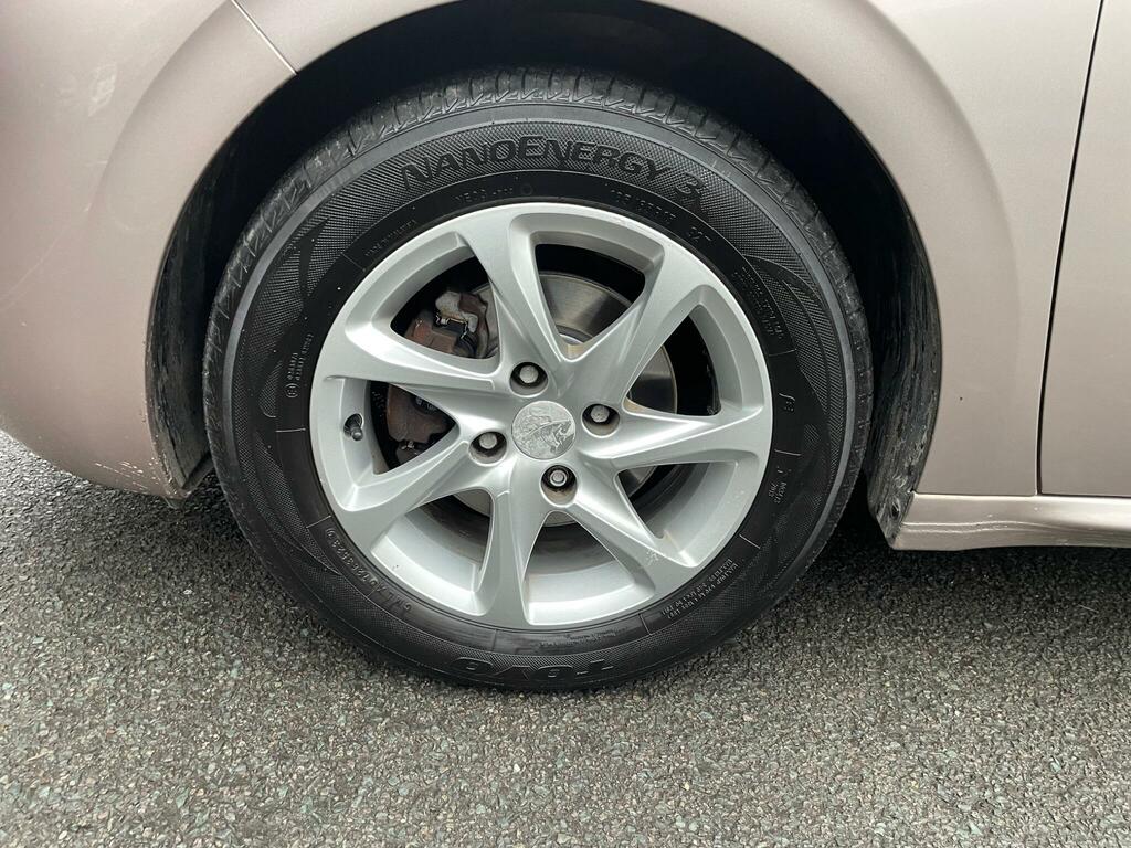Peugeot 208 Active Grey #34