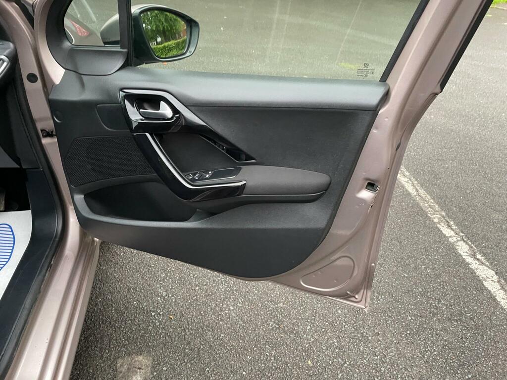 Peugeot 208 Active Grey #28