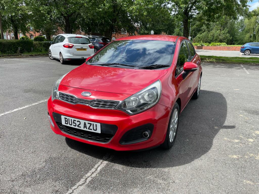 Kia RIO 2 Red