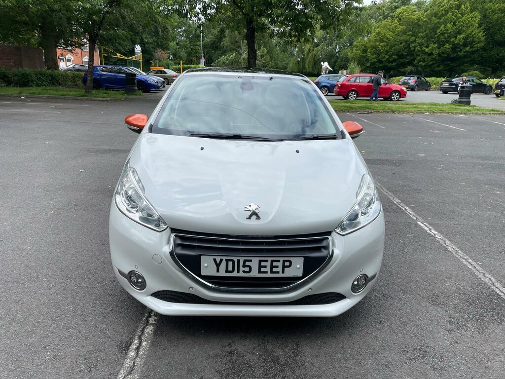 Peugeot 208 Roland Garros White #2