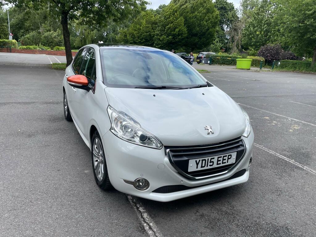Peugeot 208 Roland Garros White #3