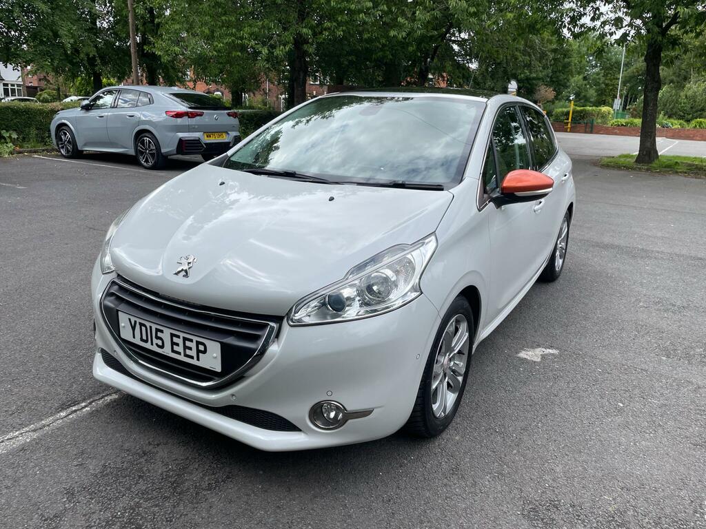 Peugeot 208 Roland Garros White