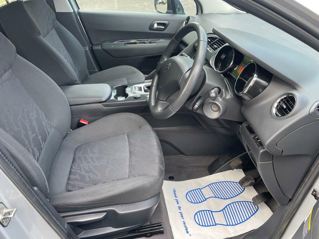 Peugeot 3008 E-hdi Active Grey #17
