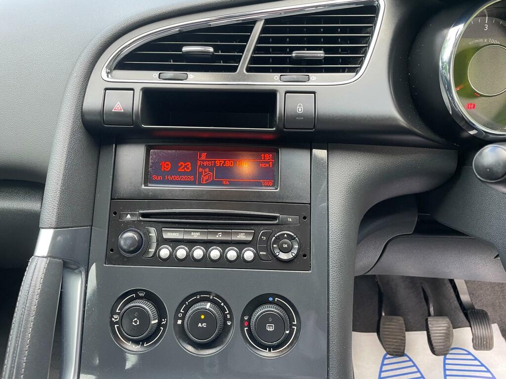 Peugeot 3008 E-hdi Active Grey #28
