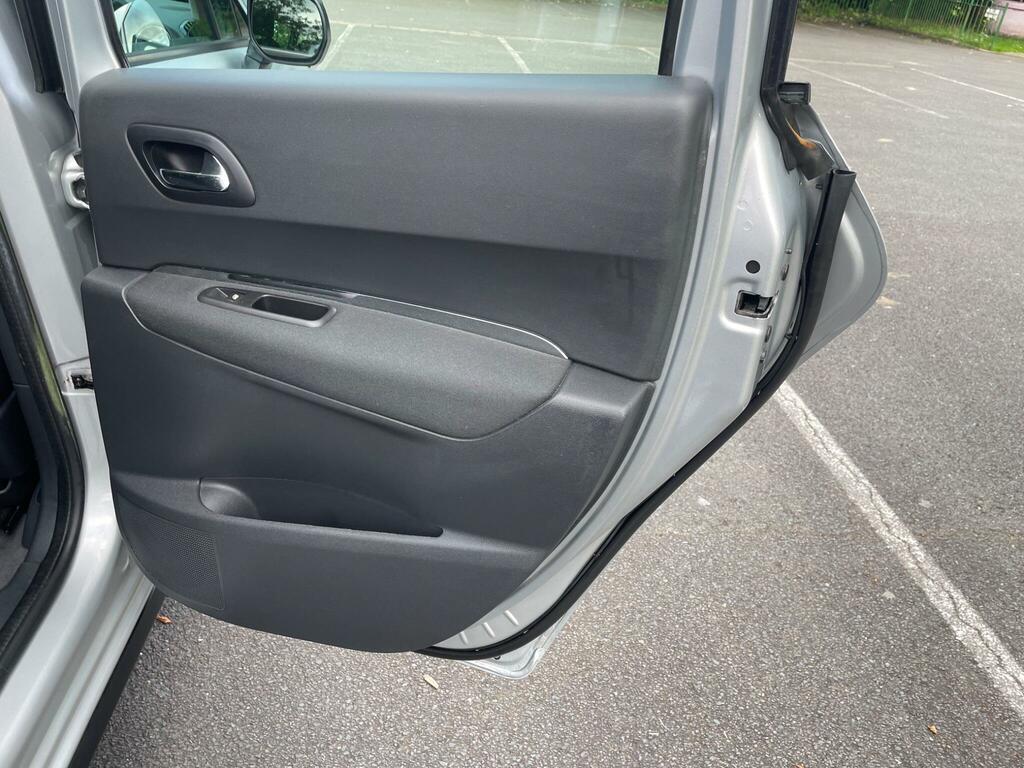 Peugeot 3008 E-hdi Active Grey #33