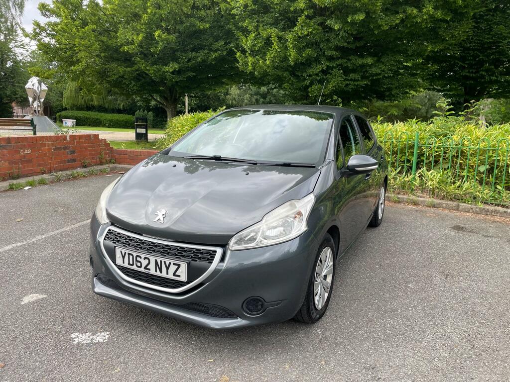 Peugeot 208 Access Grey