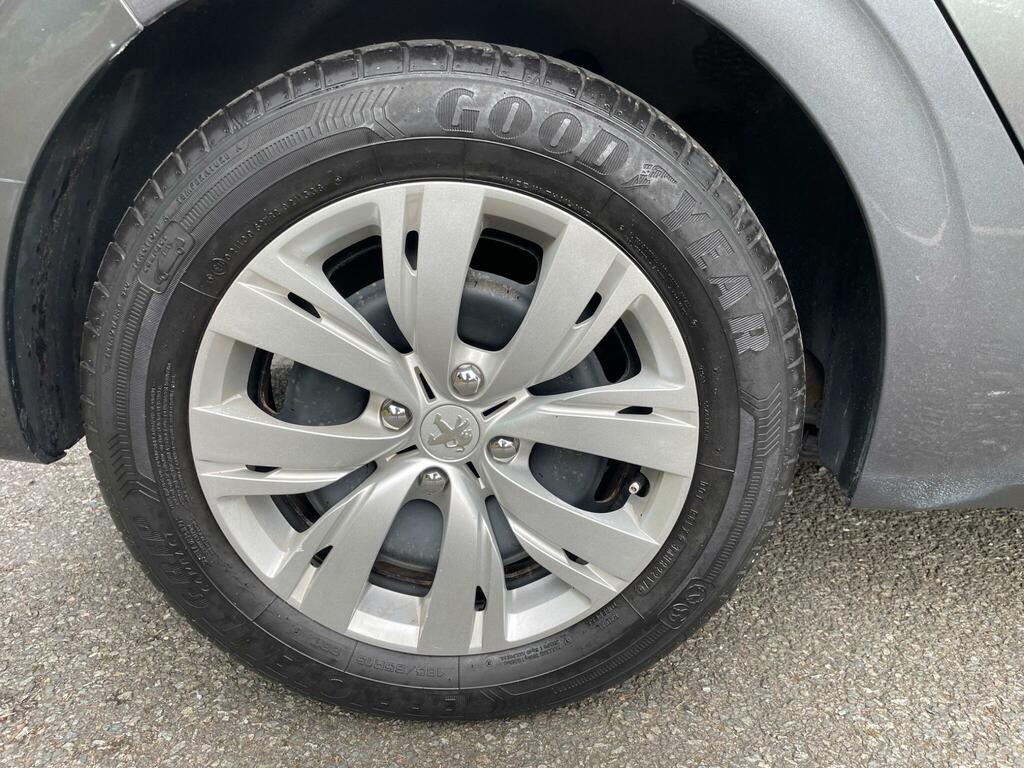Peugeot 208 1.4 Hdi Active Blue #32
