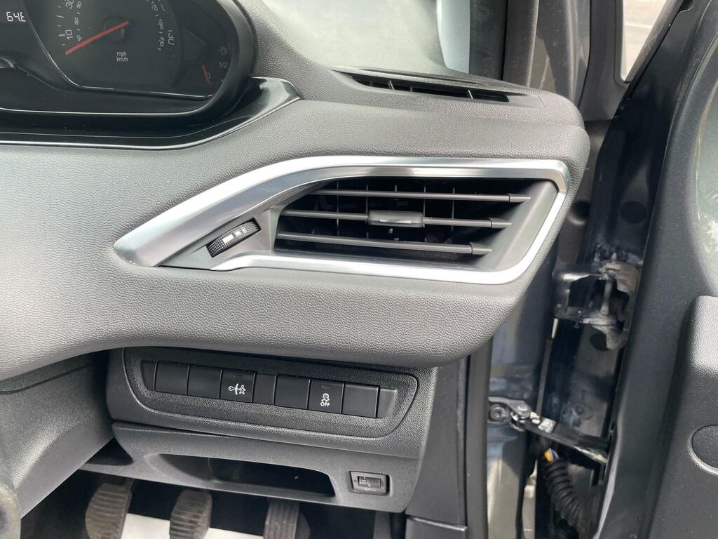 Peugeot 208 1.4 Hdi Active Blue #20
