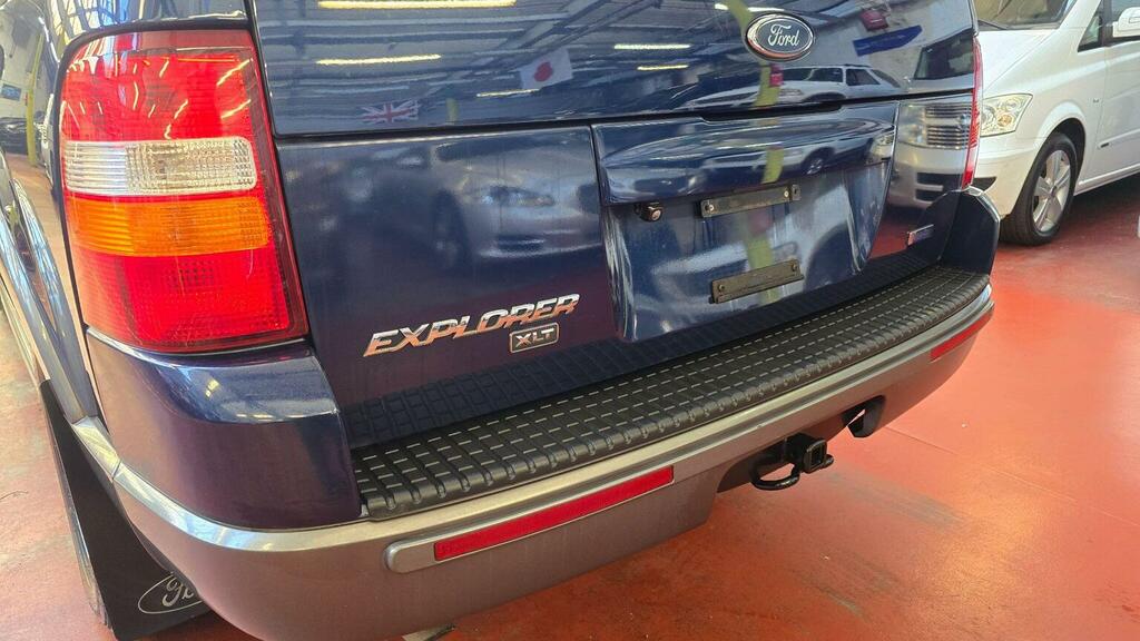 Ford Explorer Suv 4.0 Xlt 7 Seats Low Mileage 2005 Black #33