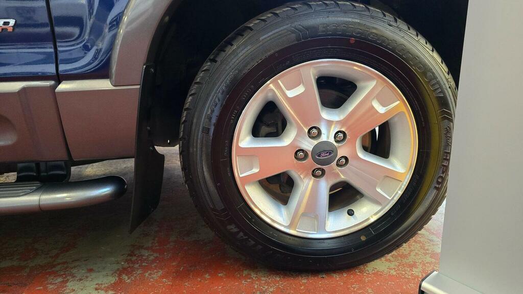 Ford Explorer Suv 4.0 Xlt 7 Seats Low Mileage 2005 Black #44