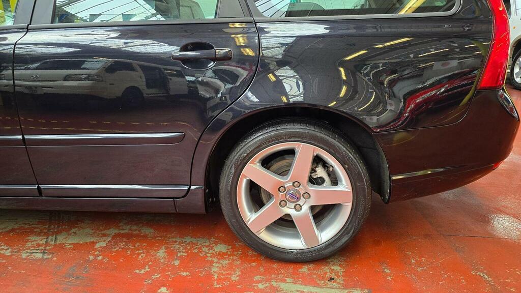 Volvo V50 Diesel Silver #32