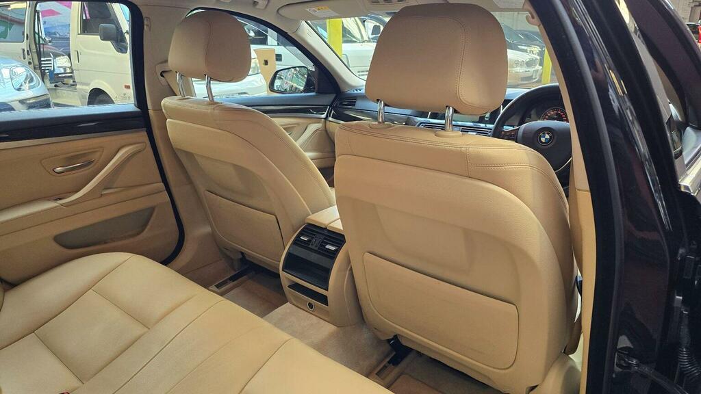 BMW 5 Series 3.0 530D M Sport White #32