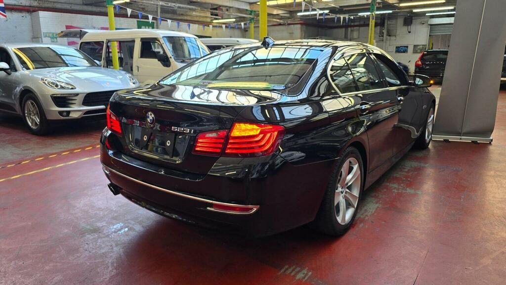 BMW 5 Series 3.0 530D M Sport White #44