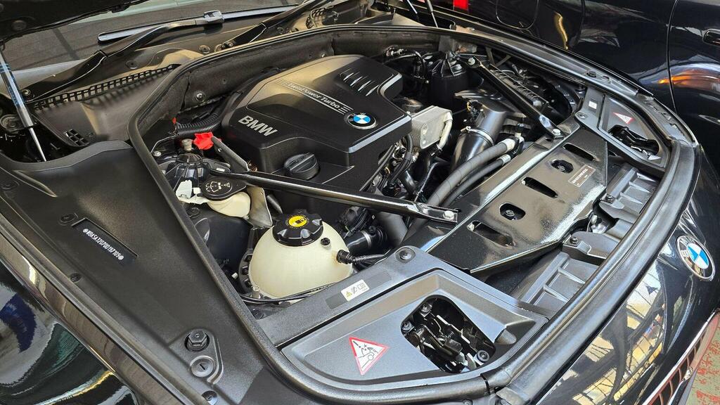 BMW 5 Series 3.0 530D M Sport White #50