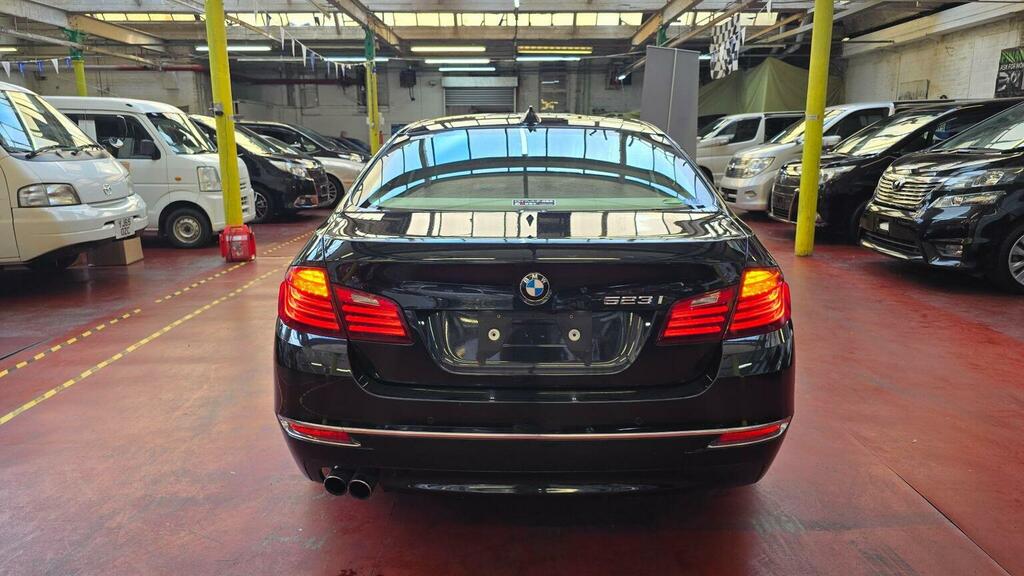 BMW 5 Series 3.0 530D M Sport White #45