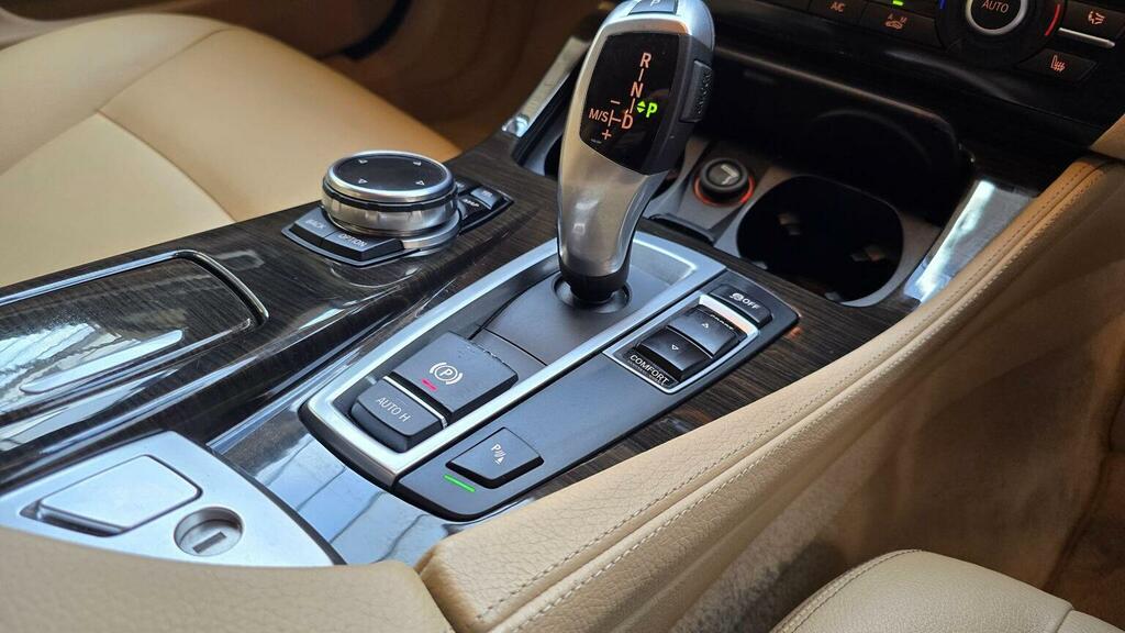 BMW 5 Series 3.0 530D M Sport White #12