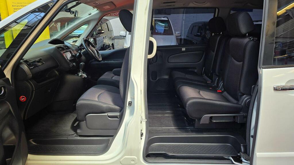 Nissan Serena Blue #14