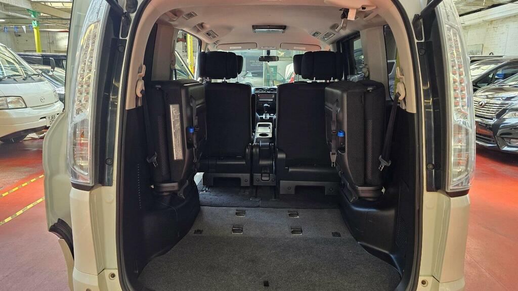 Nissan Serena Blue #19
